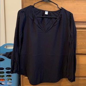 Old Navy black v-neck blouse
